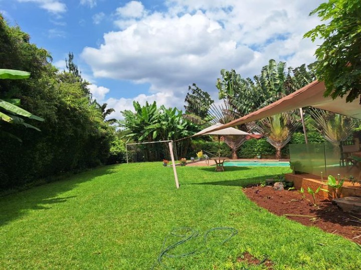 5 bedroom house for rent in Runda Mumwe -400k