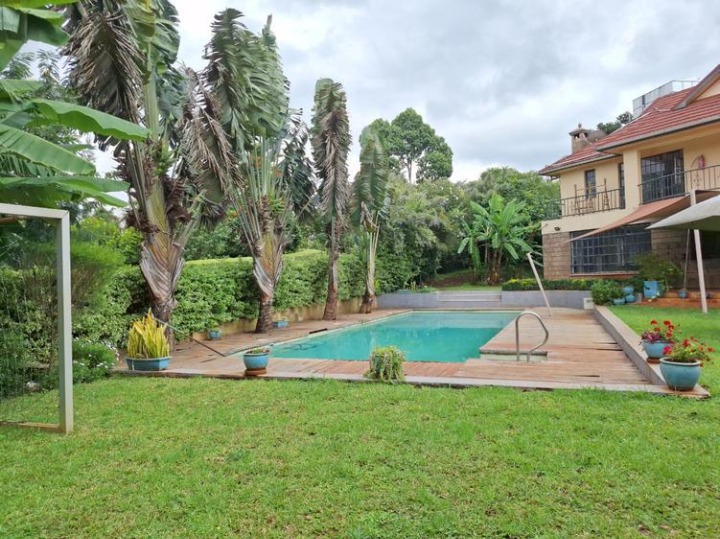 5 bedroom house for rent in Runda Mumwe -400k