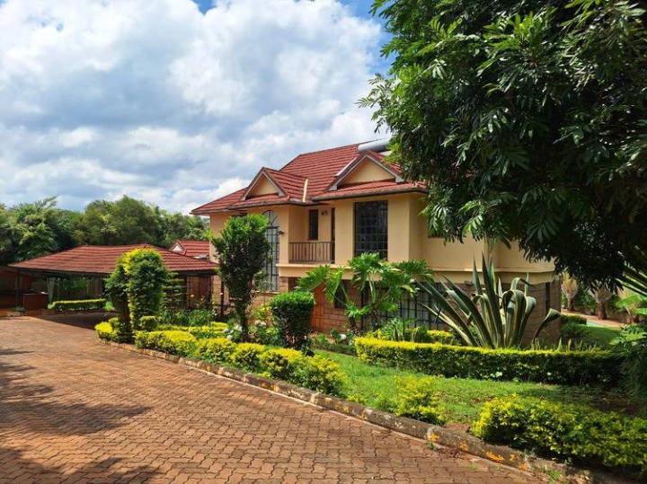 5 bedroom house for rent in Runda Mumwe -400k
