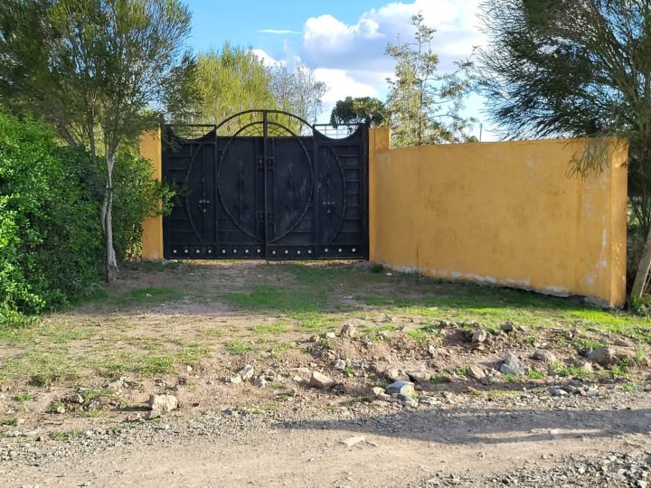 Land_plot for sale at Nanyuki -nyeri road