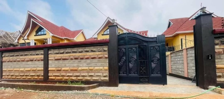 4 bedroom house for sale in Ruiru,mugutha -28m