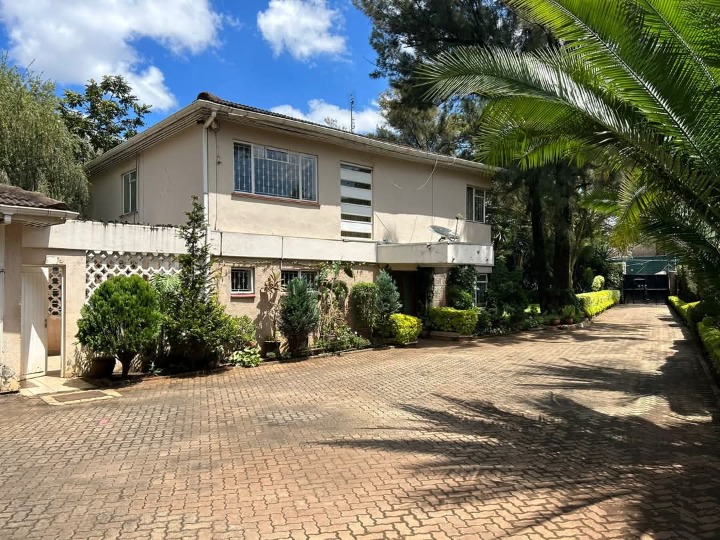 0.45 acres for sale in mucai drive off Ngong road-180m