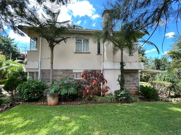 0.45 acres for sale in mucai drive off Ngong road-180m