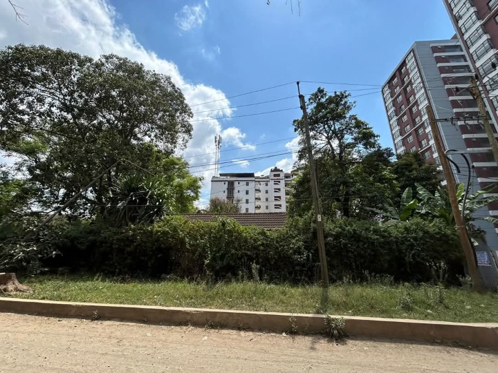 0.5 Acre Plot for Sale – Hatheru Road, Lavington | Ideal for Apartments | Ksh 150M