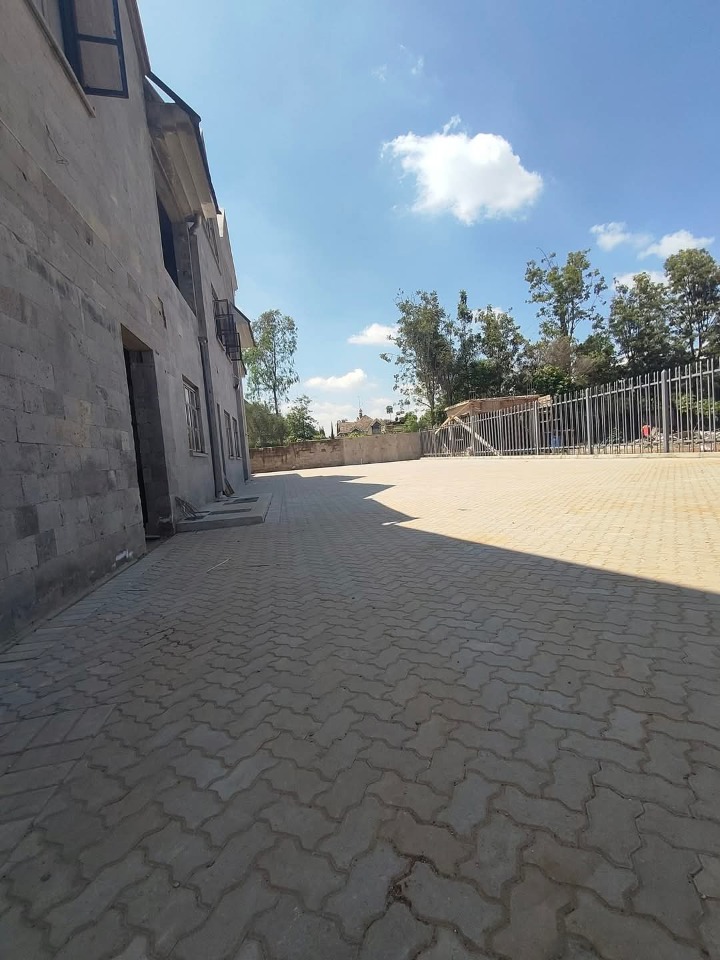 Office for rent in Karen, Nairobi -1.2m