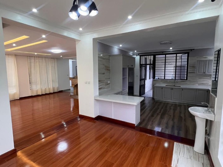 4 bedroom house for sale in Kiambu town 