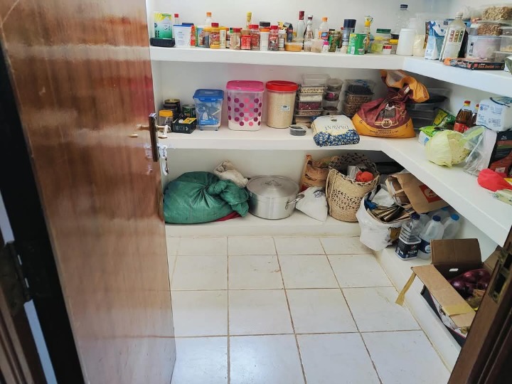 4 bedroom townhouse for sale in spring valley -42m