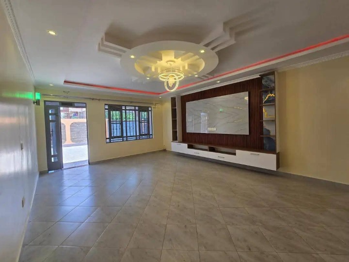3 bedroom house for sale in Ruiru mugutha-11m