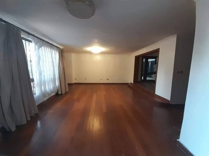 5 bedroom house for rent in syokimou -150k