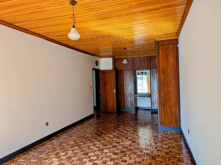 Newly Renovated 4-Bedroom All En-suite Townhouse for Rent – Brookside Drive, Westlands