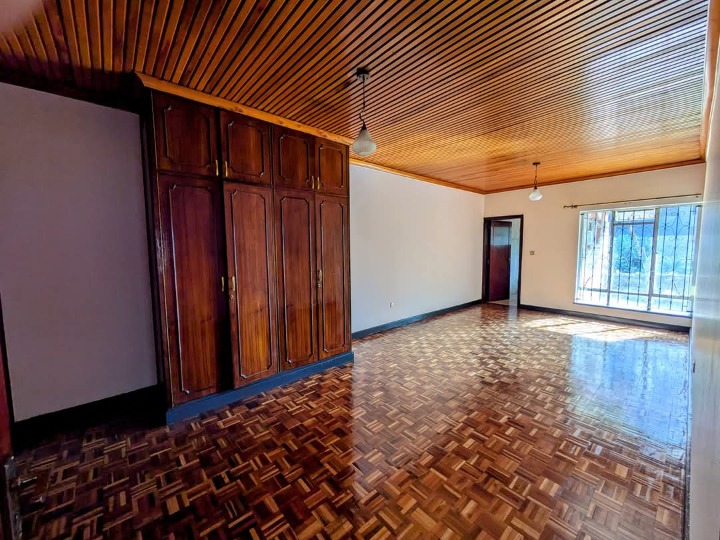 Newly Renovated 4-Bedroom All En-suite Townhouse for Rent – Brookside Drive, Westlands