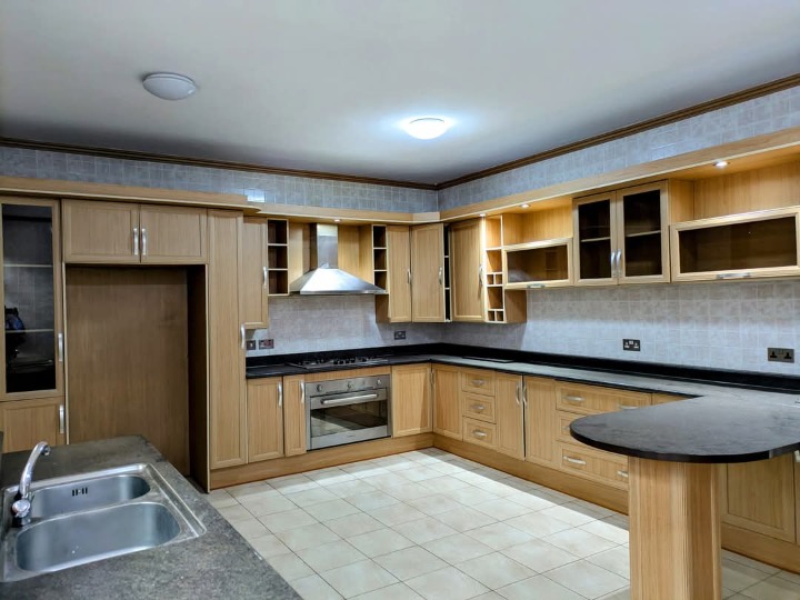 4 bedroom house for rent in Westlands,grevillea grove