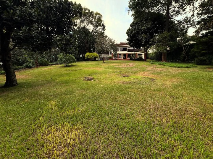 5 bedroom house for sale in Gigiri -260m