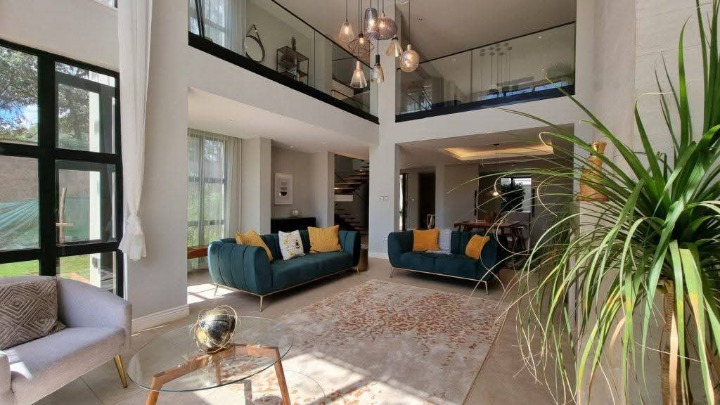 5 bedroom apartment for rent in Runda 
