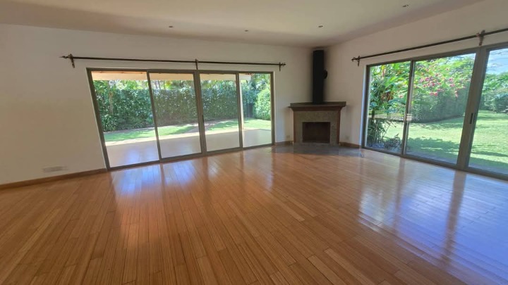 4 bedroom house for rent in kitisuru -$200