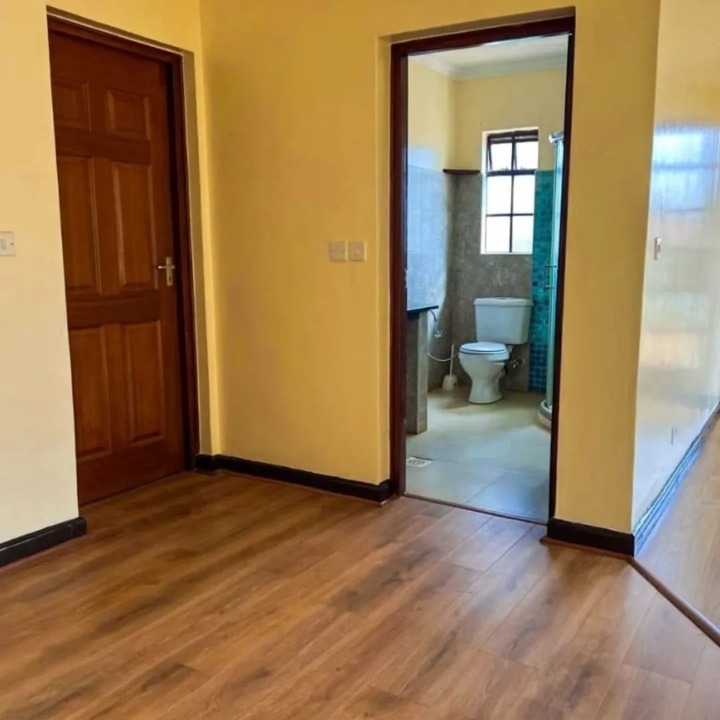 4 bedroom townhouse for sale in Redhills -40m