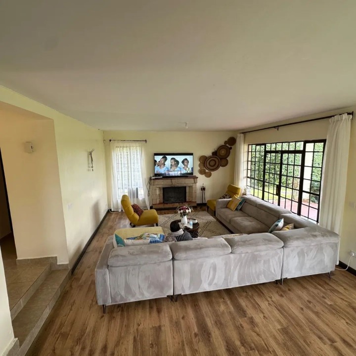 4 bedroom house for rent in Redhills -160k