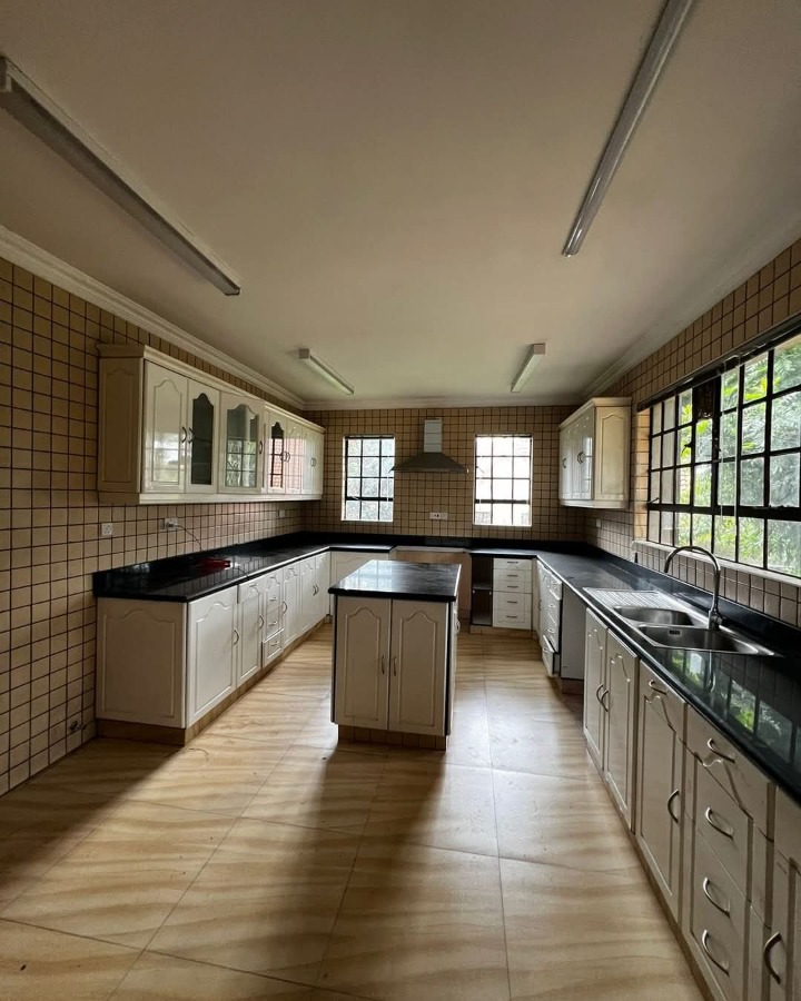 4 bedroom house for rent in kitisuru $4000