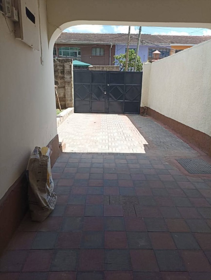 3 bedroom house for sale in South C-20m