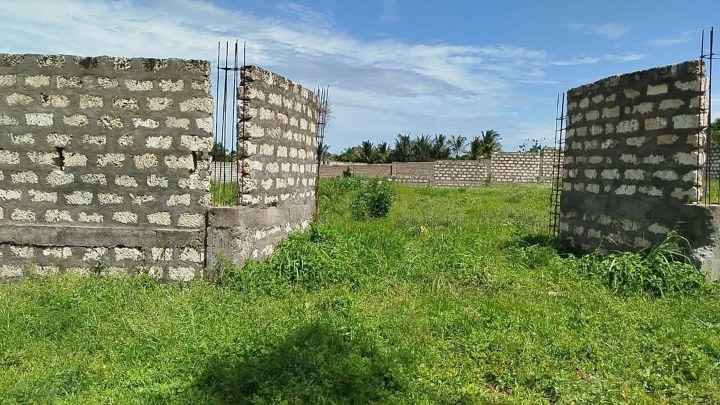 1/2 acre plot for sale in Malindi - mikikenda residence-5.5m