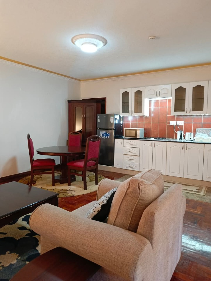 Cottage for Rent – Roslyn, Lone Tree | USD 1,000/month (All Inclusive)