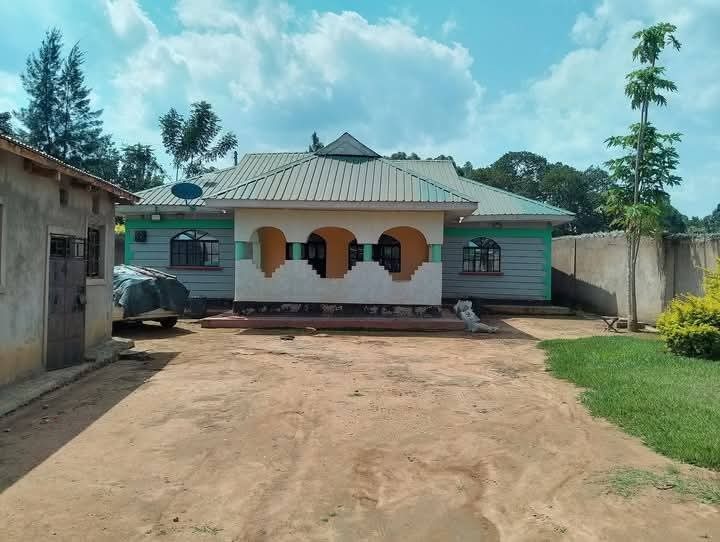 House for sale at Sikata