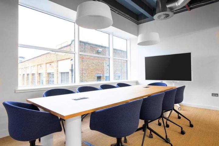 Commercial_property for rent at Wes