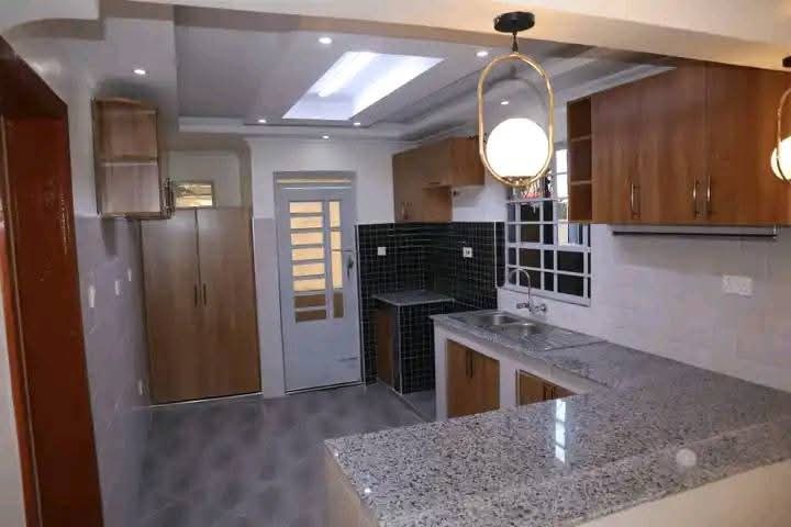 Spacious 3-Bedroom House to Let in Kasarani – Secure Compound, Ample Parking, 24/7 Water | Ksh 40,000 Monthly