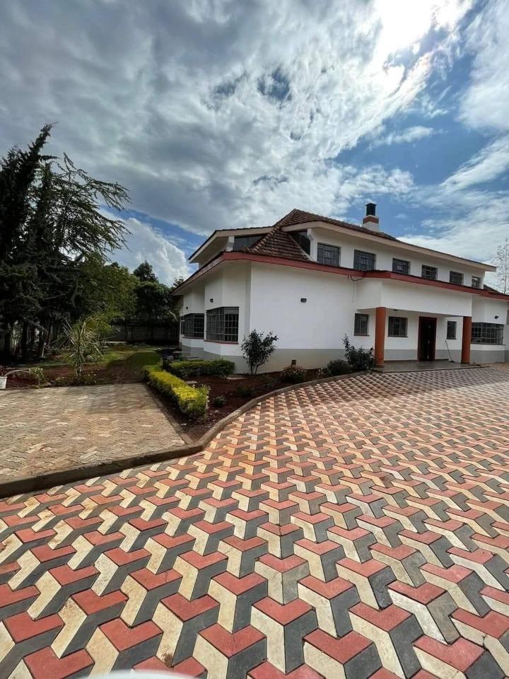 Stunning 6-Bedroom House for Sale in Karen – Gated Community | Half Acre | Ksh 100M+