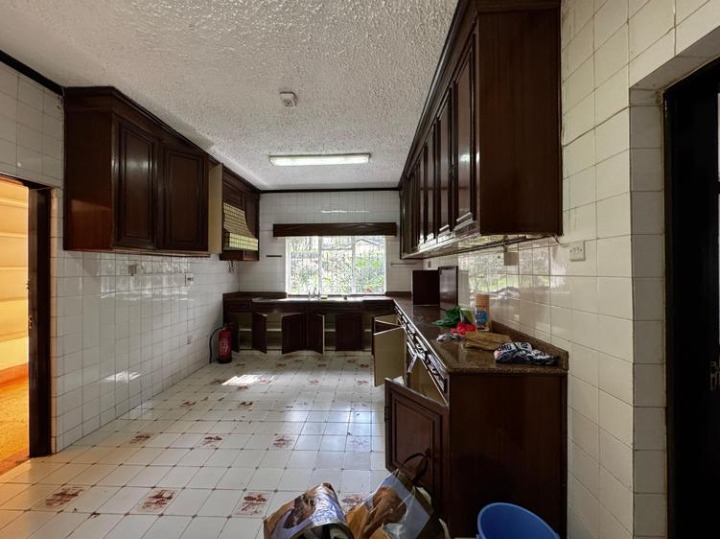 Charming 4-Bedroom House for Sale in Rosslyn – Sitting on 1 Acre of Mature Garden | Prime Location
