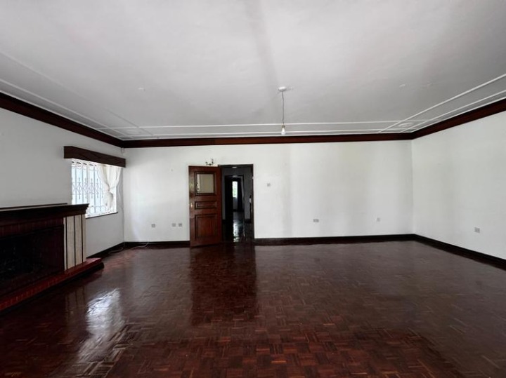Charming 4-Bedroom House for Sale in Rosslyn – Sitting on 1 Acre of Mature Garden | Prime Location