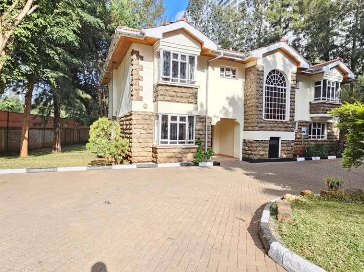 Welcome Home – 5-Bedroom Executive Townhouse in Lavington