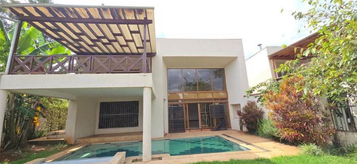 Lavington 5-Bedroom Luxury Home with Private Pool & Rooftop Terrace – Ksh 425,000 (Inclusive of Service Charge)