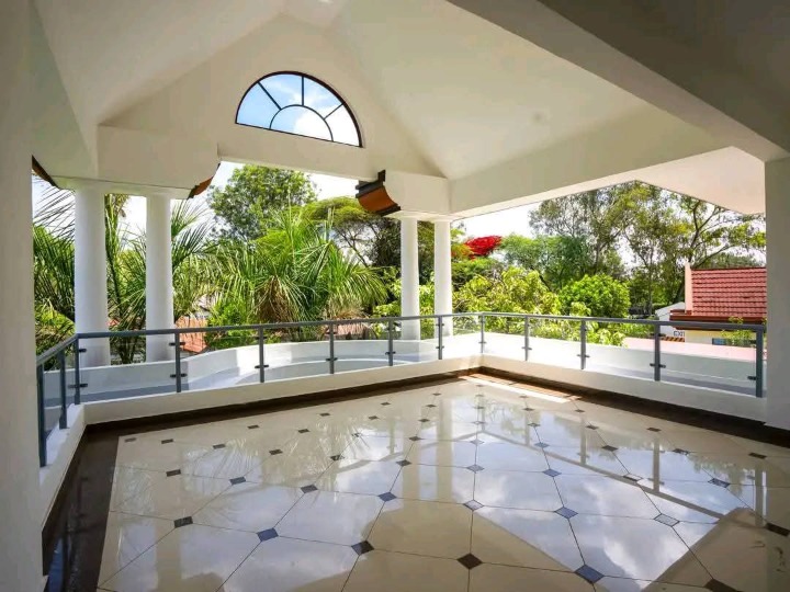 Exquisite 5-Bedroom Villa for Sale in Karen | Gated Estate | DSQ | Garage | Kshs 100M