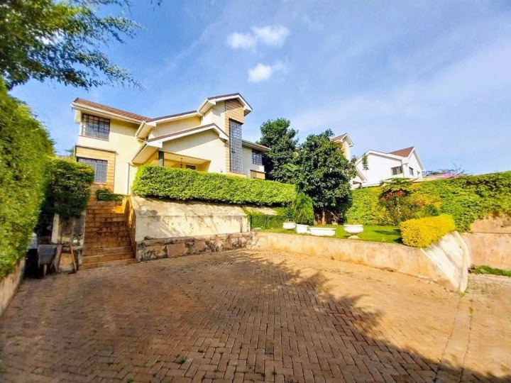 Modern 4‑Bedroom Own‑Compound Home in Secure, Pet‑Friendly Kitisuru Estate – Close to ISK