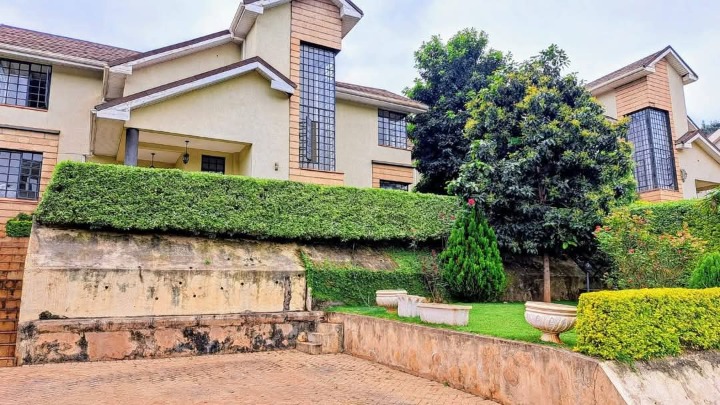 Modern 4‑Bedroom Own‑Compound Home in Secure, Pet‑Friendly Kitisuru Estate – Close to ISK