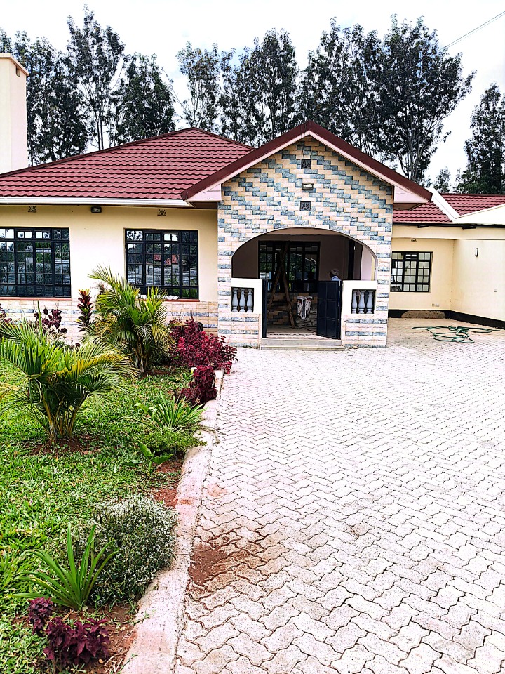 House for rent at Bogani