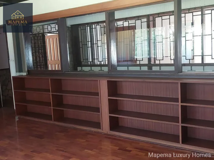 For Rent – Charming 4-Bedroom Rustic Bungalow on 1 Acre | Old Muthaiga, Nairobi