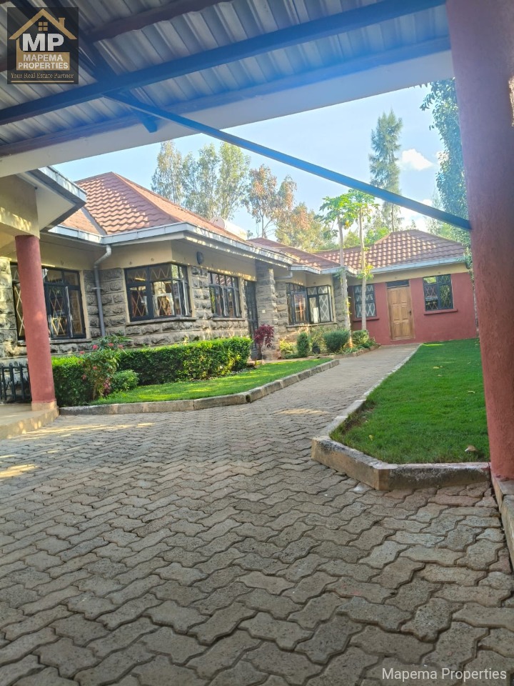 3-Bedroom House + 2 DSQs + SQ for Rent in Karen (Bogani Area) – Ksh 280,000/Month