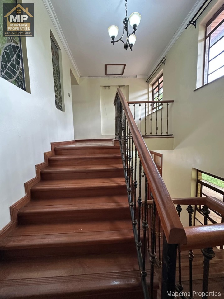 FOR SALE β 4-Bedroom All-En-Suite House + DSQ | Karen Kerarapon π° Price: Ksh 75,000,000 π
Viewing Fee: Ksh 2,000 (mandatory)