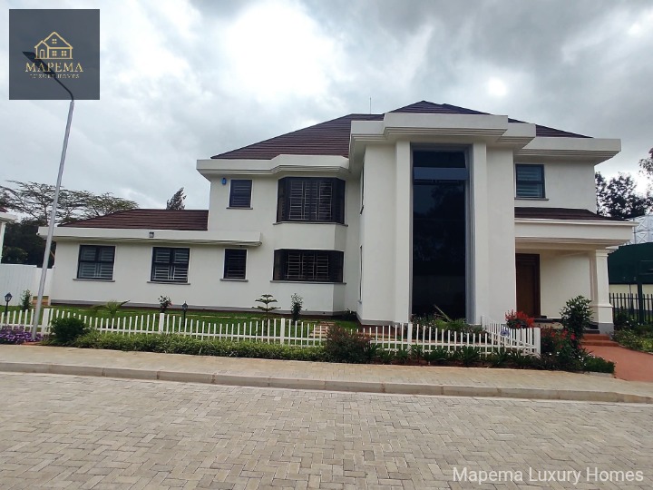 TO LET – Newly Built 4-Bedroom Villa + DSQ in Karen fana road on ½ Acre Rent: Ksh 550,000 / USD 4,230 / EUR 3,900 per month Location: Karen, Nairobi