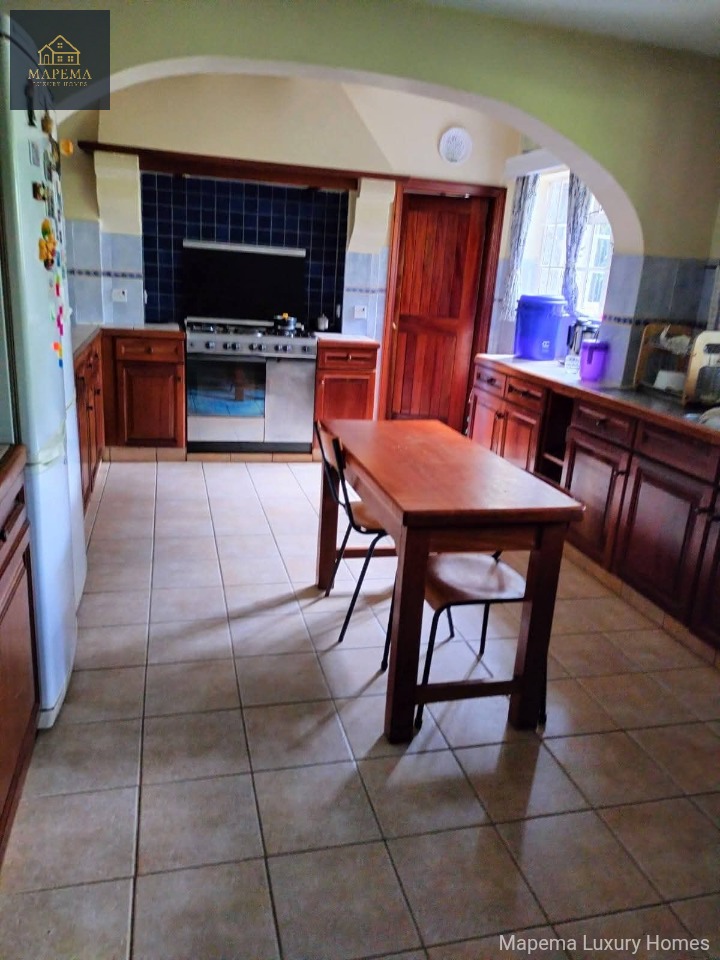 TO LET – Fully Furnished 3-Bedroom Bungalow, Karen Hardy Rent: Ksh 420,000 per month
