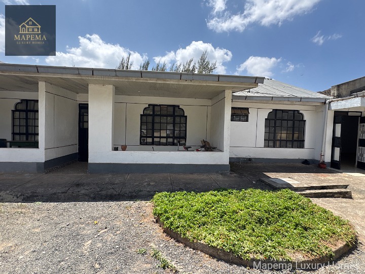 House for rent at Karen road