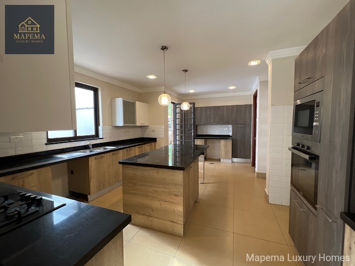 To Let: Elegant 5-Bedroom All En-Suite House with DSQ – Karen, Bomas of Kenya