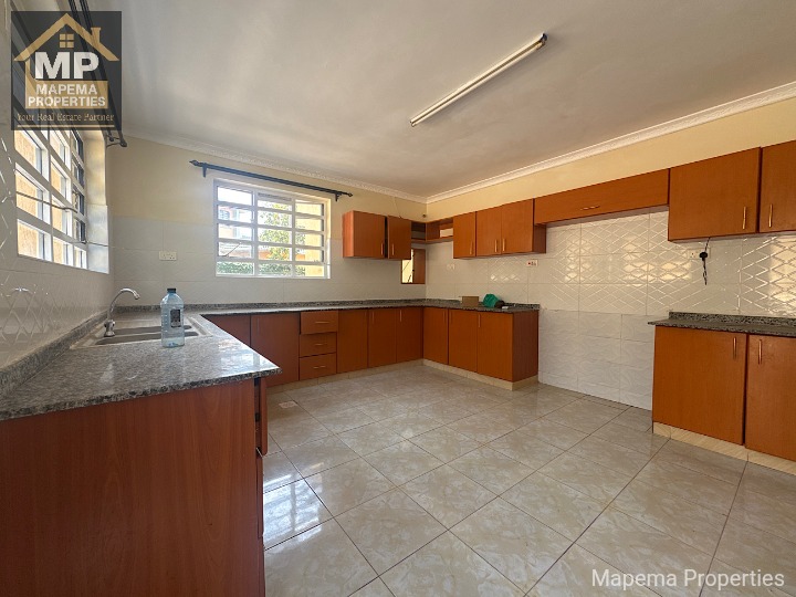 TO LET β 4-Bedroom Townhouse in Karen (Magadi Road) π° Rent: Ksh 200,000 per month