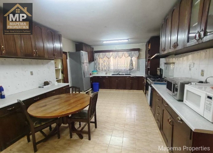 6-Bedroom House on 2 Acres to Let – Karen Plains