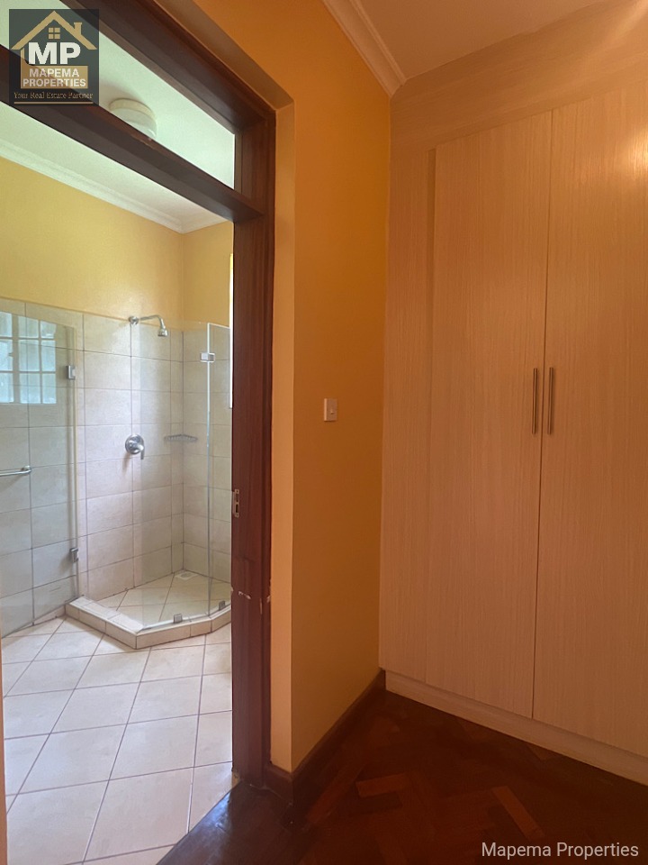 5 bedroom house for rent in Karen miotoni west