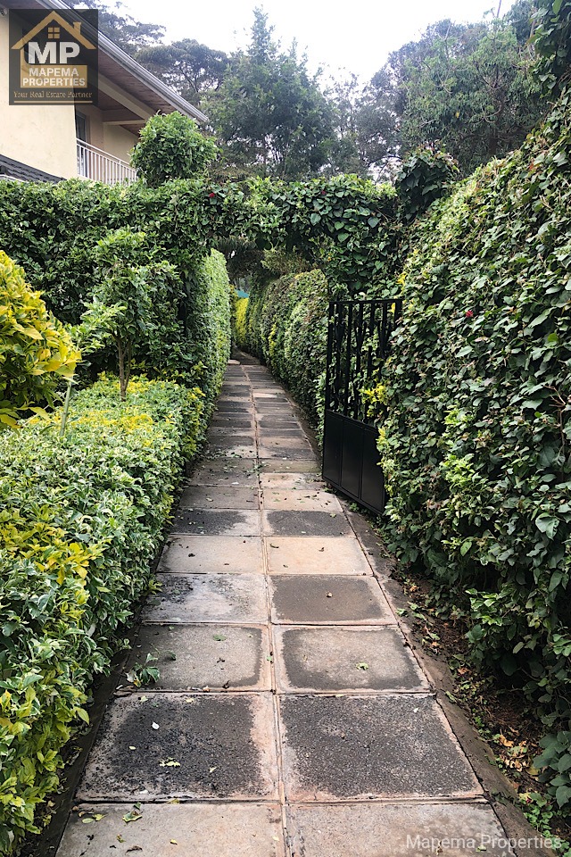 5 bedroom house for rent in Karen,hardy