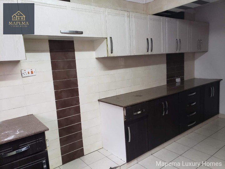 4 bedroom house for rent in Karen Hardy