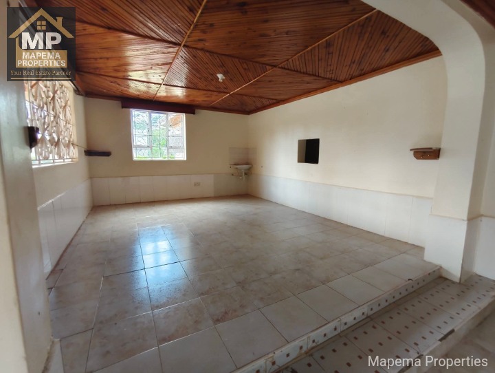 7 bedroom house for rent in Karen Brooks near shopping centre